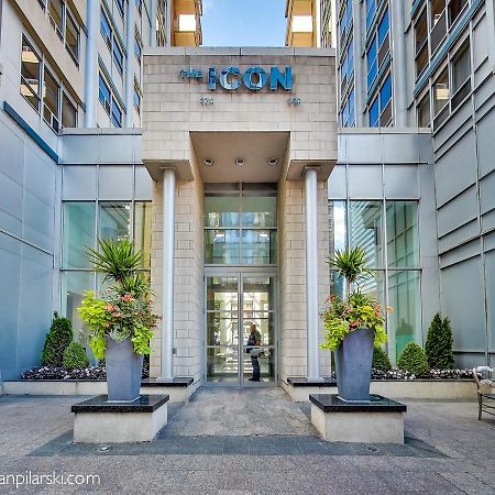 Cozy Penthouse Studio Toronto Exterior photo