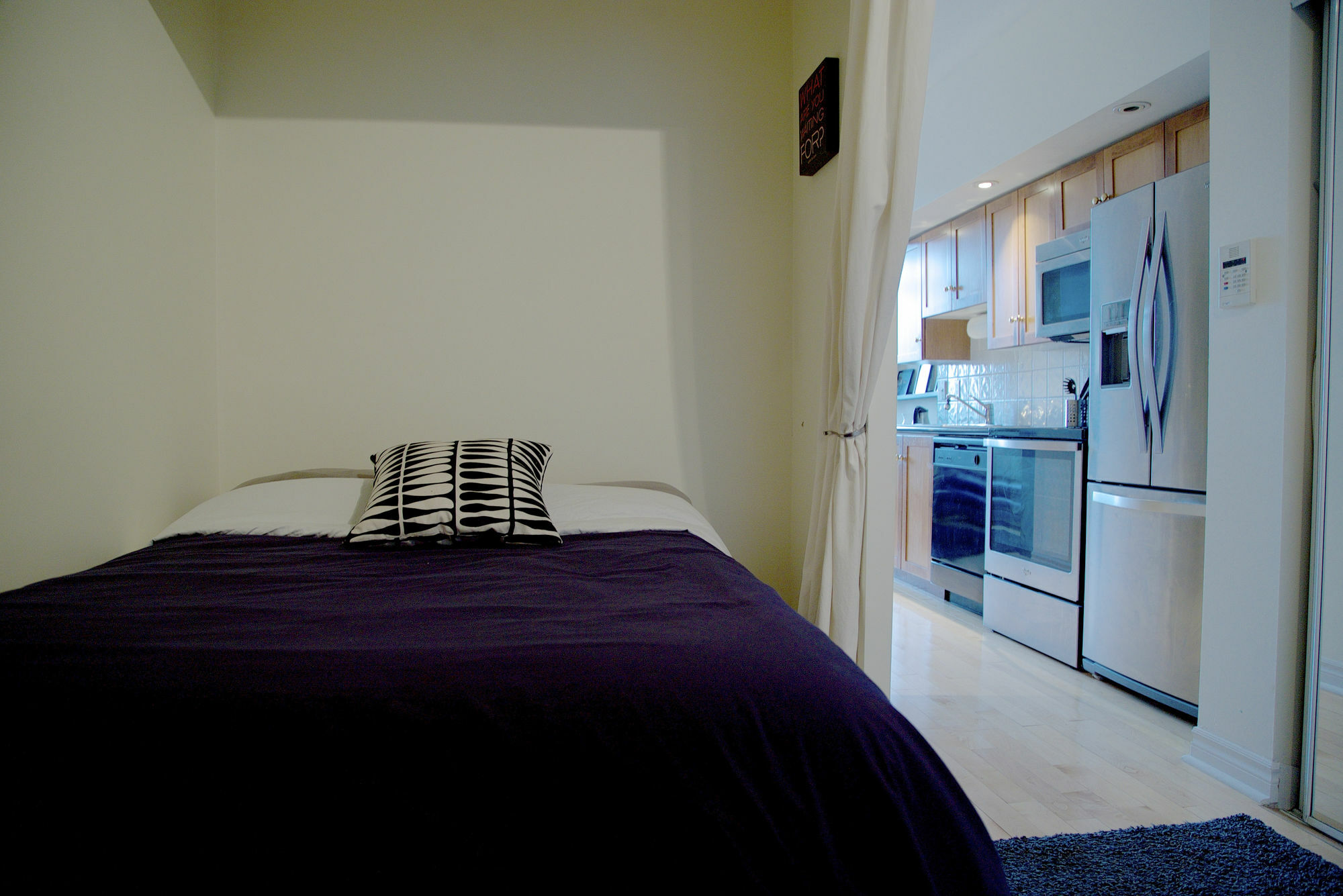 Cozy Penthouse Studio Toronto Exterior photo